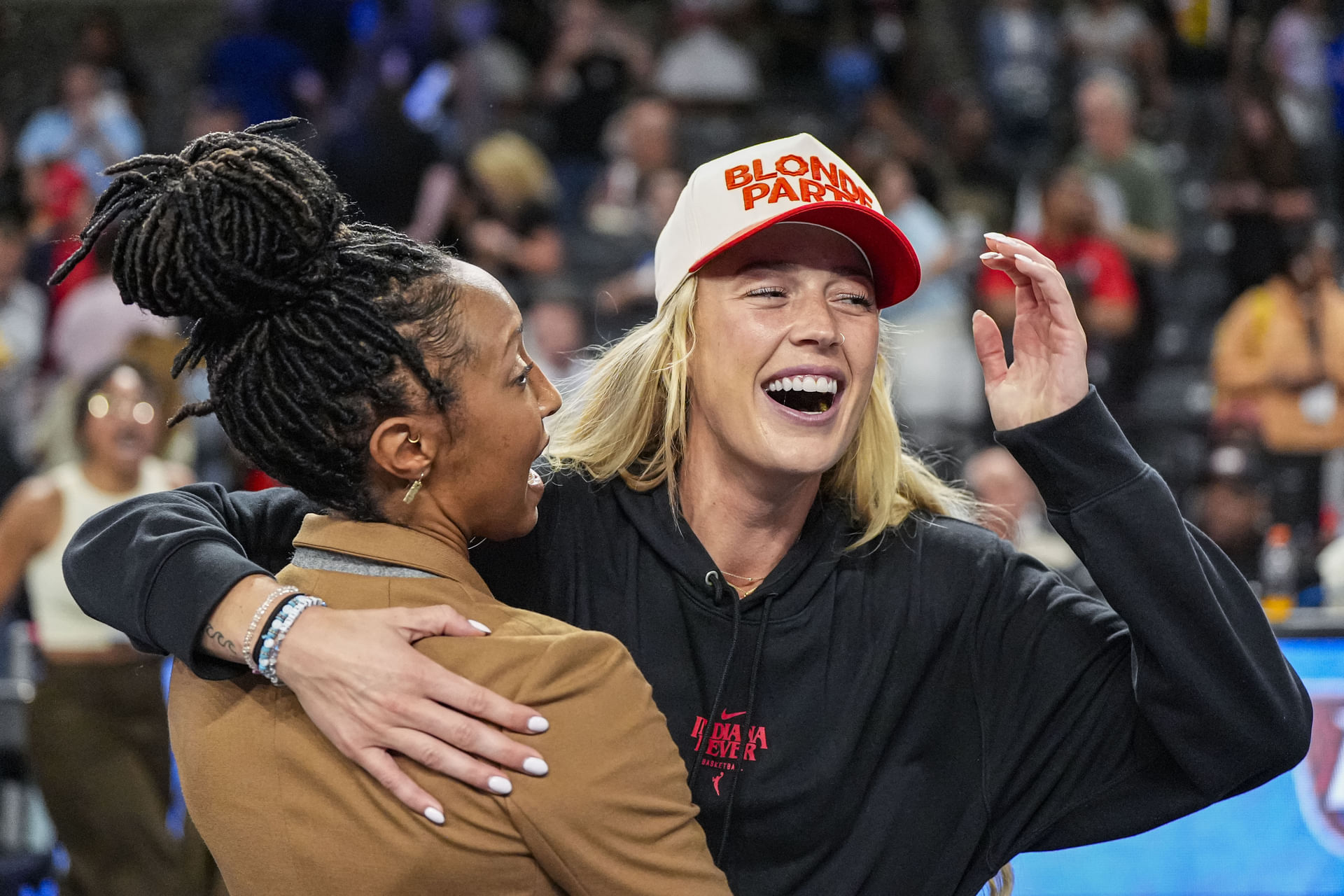 “The Grift Is Alive and Well” – Fans Erupt as Riley Gaines Backs Sophie Cunningham’s Comment on Michael Porter Jr.’s Controversial WNBA Statement