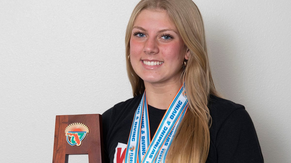 Taylor Clements wins West Florida’s first swimming state title, postseason recap Nov. 9