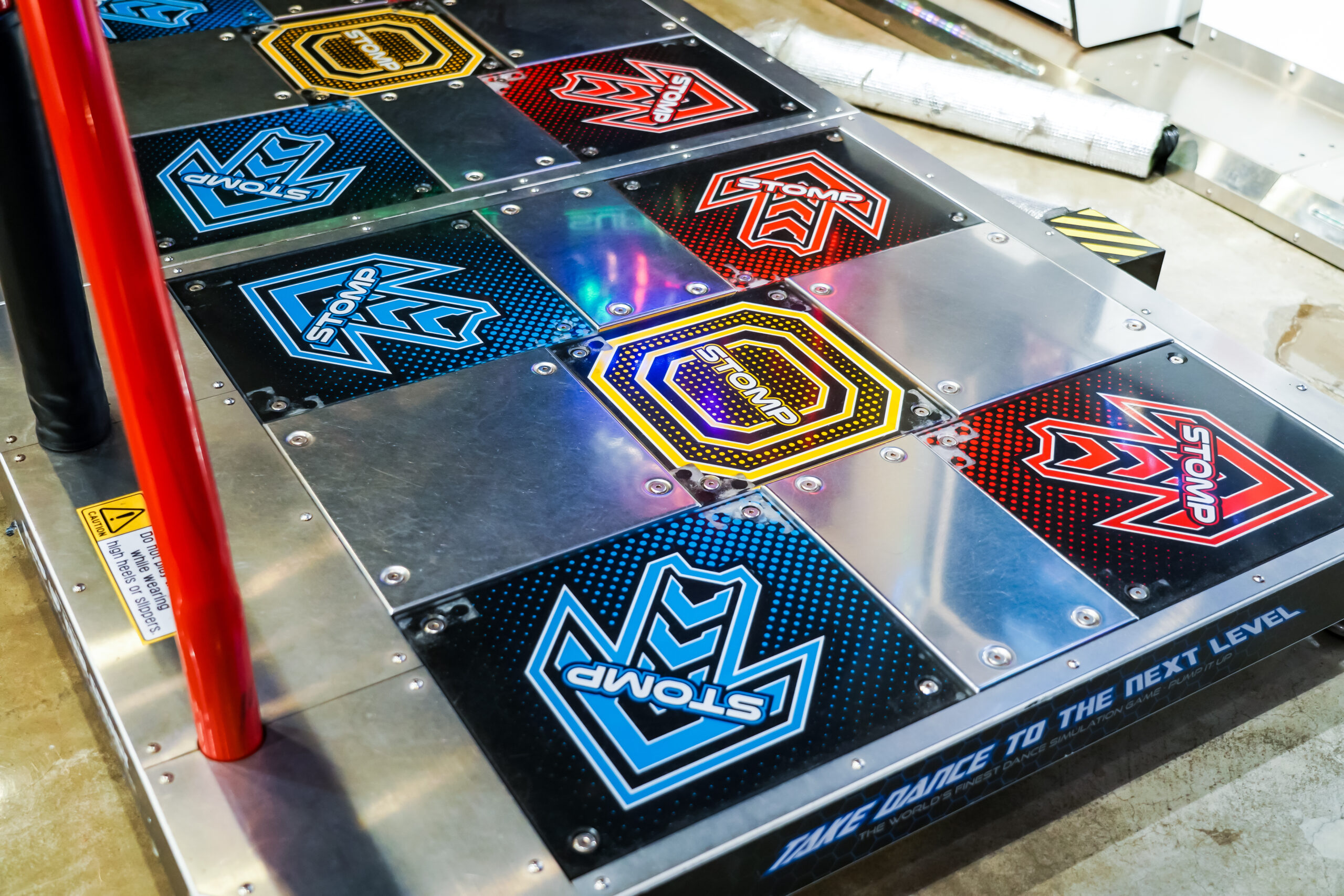 Hombre bailó 144 horas en el juego Dance Revolution: insólito récord Guinness