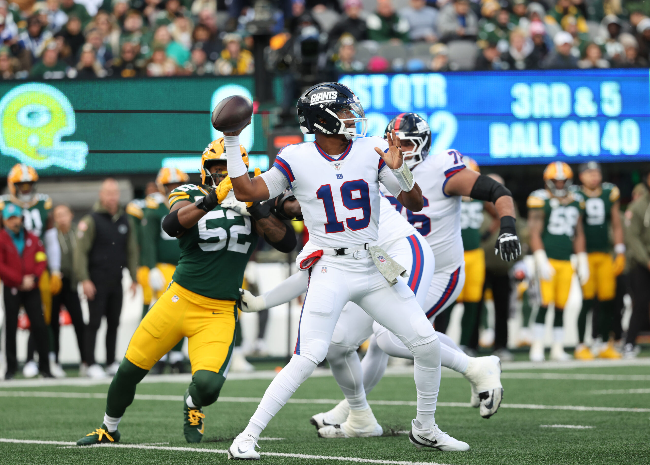 Giants blow another late lead to spoil Mike Kafka’s debut, Jameis Winston’s start as skid hits five