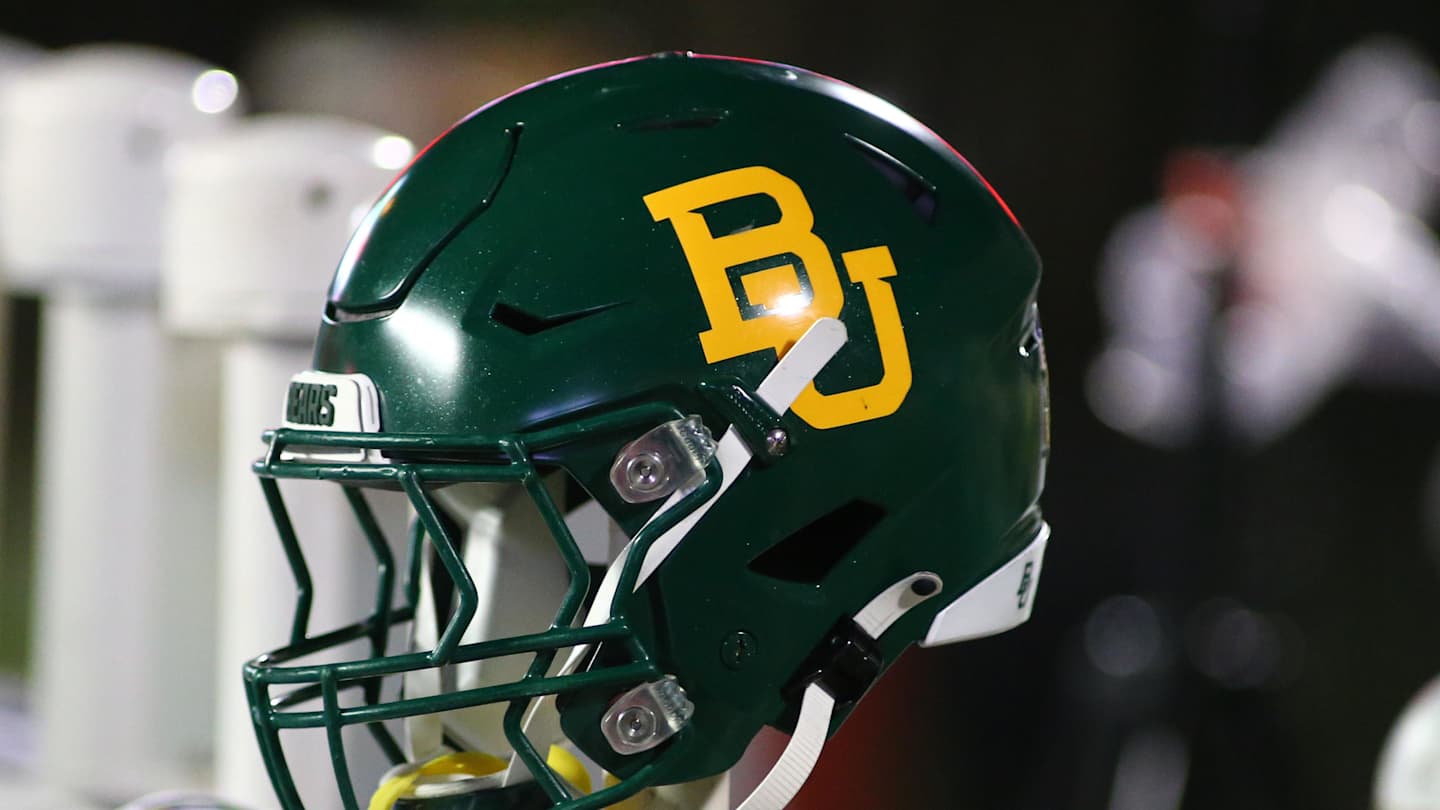 Talented SEC transfer QB visits Baylor